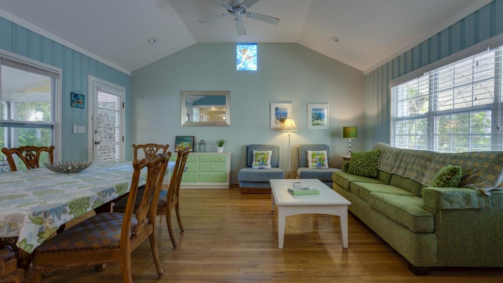 Pag Beachhouse Rentals St. Pete Beach Buitenkant foto