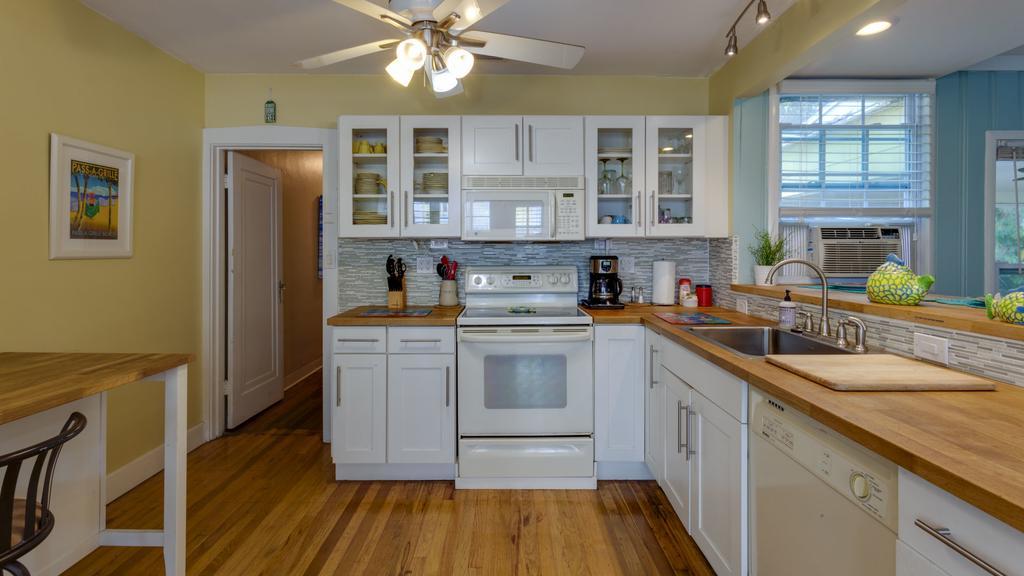 Pag Beachhouse Rentals St. Pete Beach Buitenkant foto