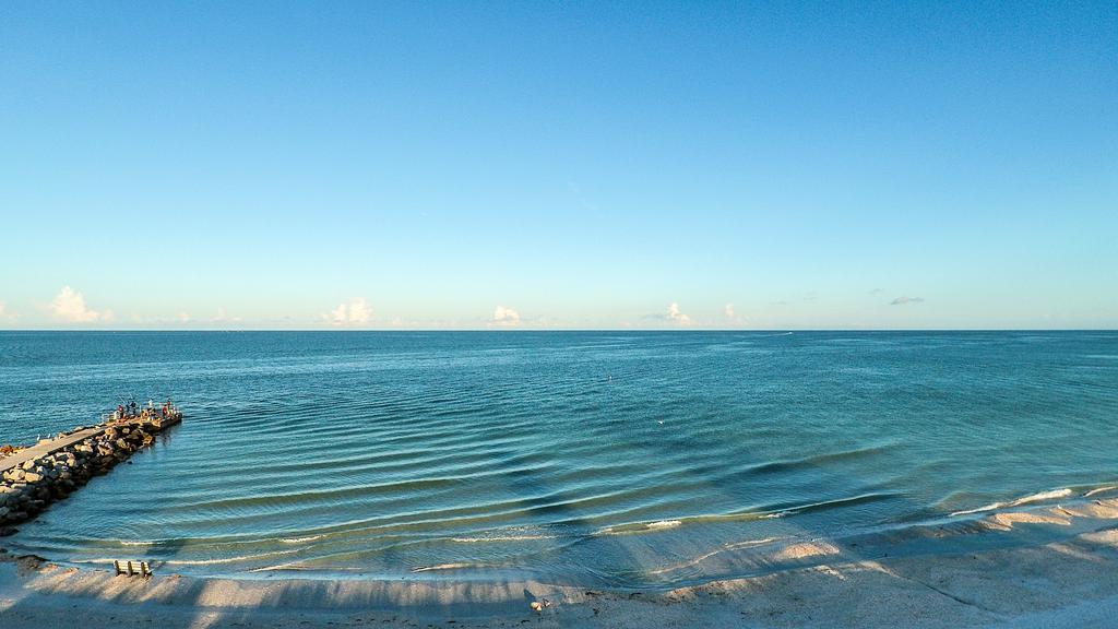 Pag Beachhouse Rentals St. Pete Beach Buitenkant foto
