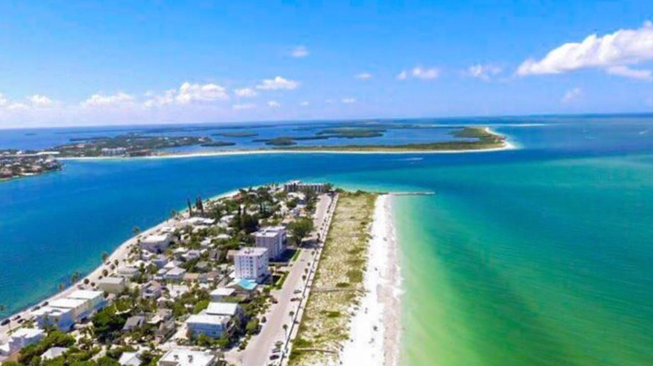 Pag Beachhouse Rentals St. Pete Beach Buitenkant foto